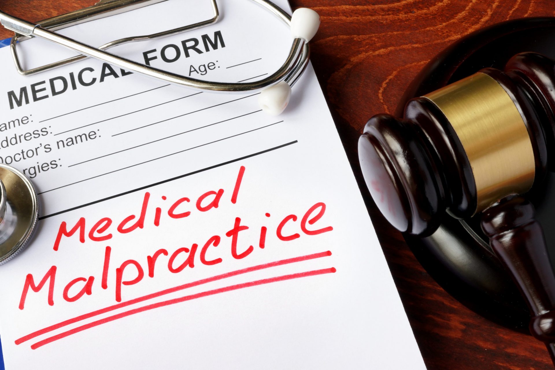 When Should I Hire a Medical Malpractice Attorney