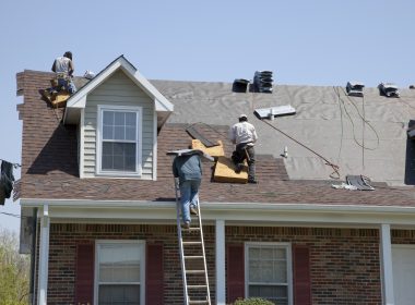 3 Important Factors To Consider When Choosing A Roofing Company