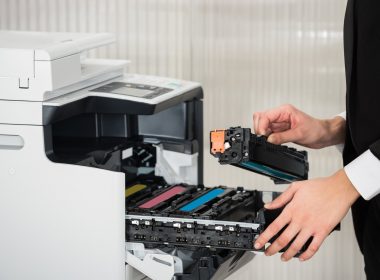 Top 3 Factors To Consider When Choosing Commercial Printing Services